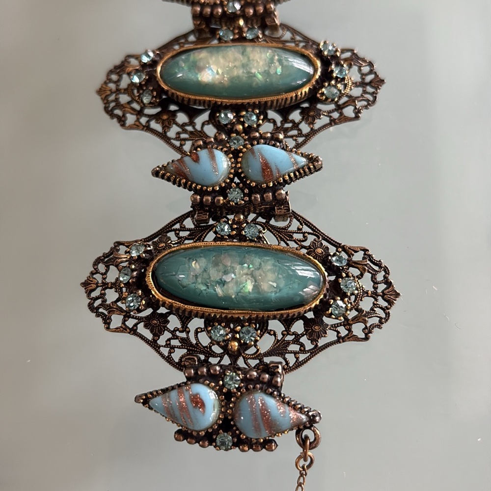 🔥HP🔥VTG/Antique Elegant Blue and Gold Metal Filigree Women's Bracelet - Picture 8 of 17